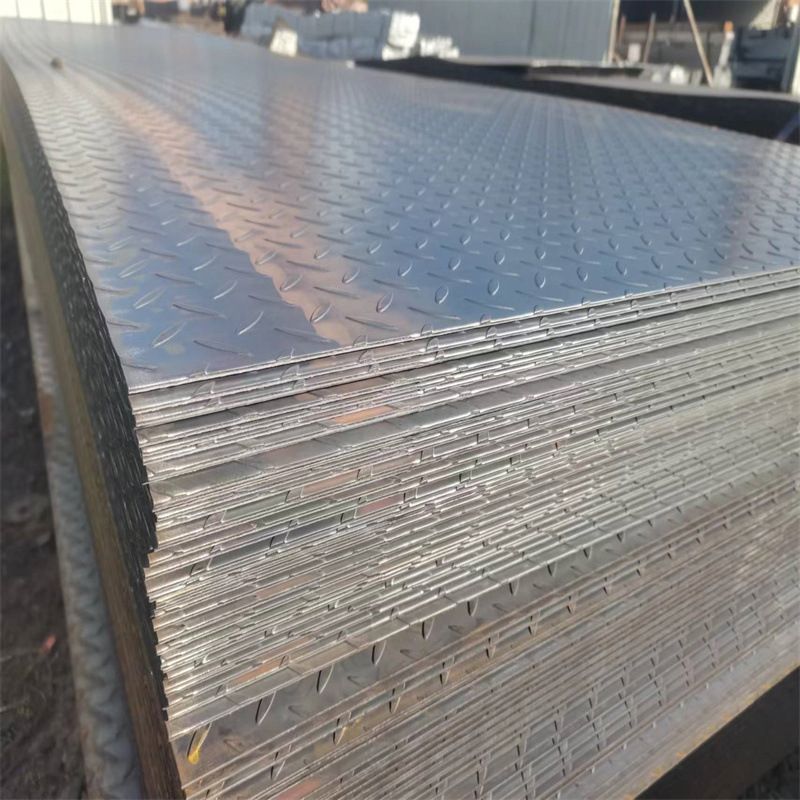 A36 S235jr Hot Rolled Black Carbon Steel Checkered Plate